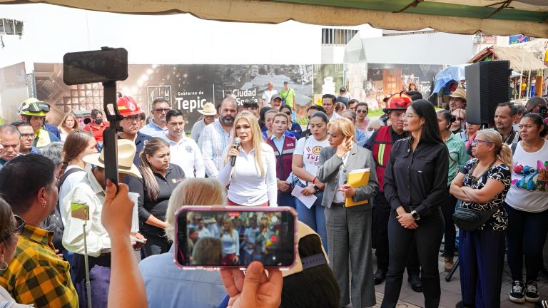 LEVANTAN CENSOS DE LOCATARIOS PARA QUE RECIBAN APOYOS POR 45 MIL PESOS; TAMBIÉN EL MERCADO TENDRÁ NUEVA INSTALACIÓN ELÉCTRICA