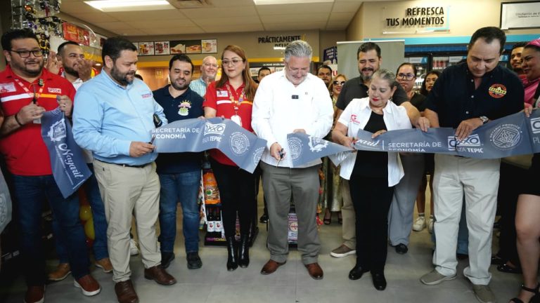 PRODUCTOS NAYARITAS YA SE VENDERÁN EN LOS OXXOS