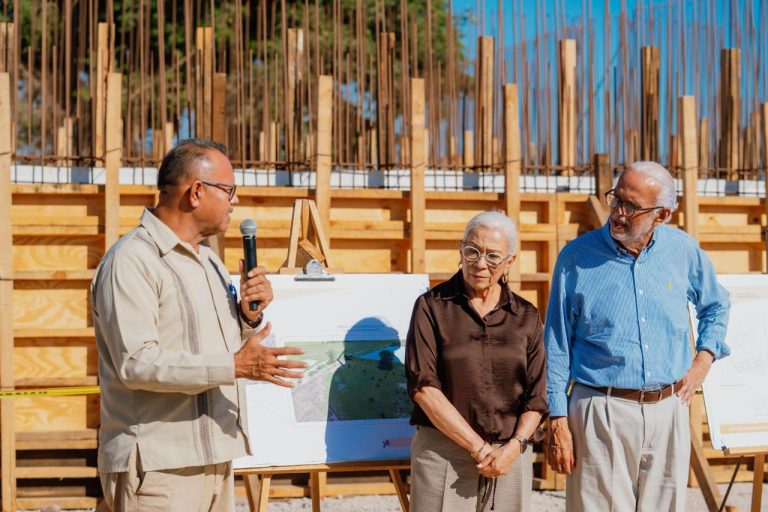 LOS DOCTORES SUPERVISAN CONSTRUCCIÓN DE PLANTA DE TRATAMIENTOS EN TUXPAN