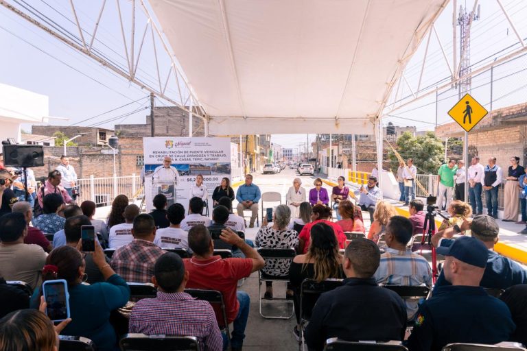 ENTREGA GOBERNADOR OBRAS Y APOYOS DIRECTOS POR 9.6 MDP