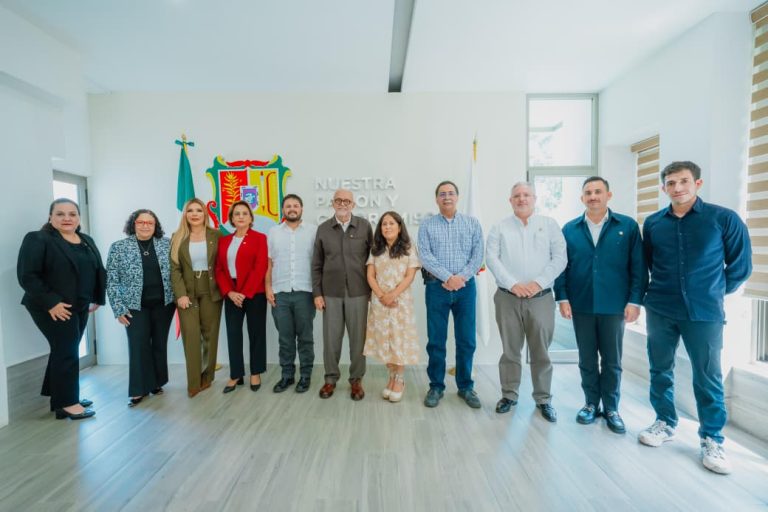 COORDINA EL GOBERNADOR CON FONATUR ACCIONES PARA EL DESARROLLO TURÍSTICO