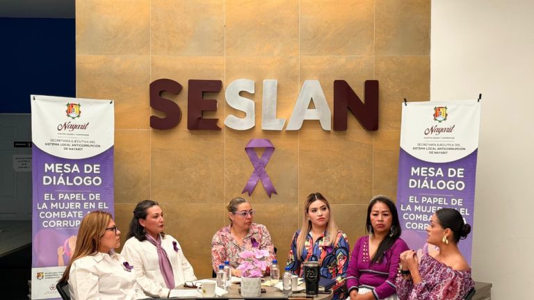 DIALOGAN SOBRE EL PAPEL DE LA MUJER EN EL COMBATE A LA CORRUPCIÓN