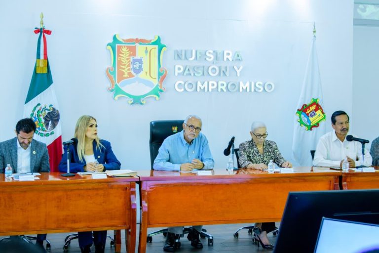 ENTREGAN 13 PRELIBERACIONES Y 20 MIL PESOS A CADA UNO