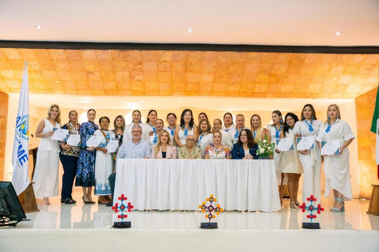 BEATRIZ ESTRADA, REFRENDA SU APOYO A MUJERES EMPRESARIAS