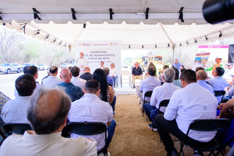 INICIA REHABILITACIÓN DEL TRAMO CARRETERO CRUZ DE HUANACAXTLE-PUNTA DE MITA
