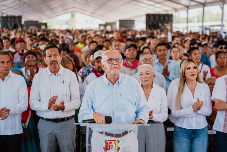 EL DOCTOR REFRENDA SU APOYO A CLAUDIA SHEINBAUM