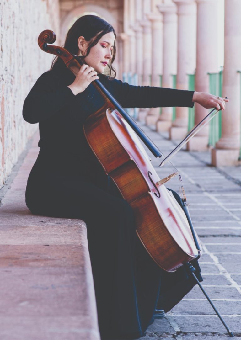 MIROSLAVA DIAKONITSINA, VIOLONCHISTA TEPIQUEÑA, OFRECERÁ CONCIERTOS EN TEPIC Y RUÍZ