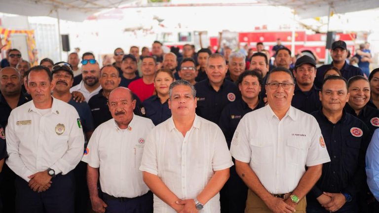 RECONOCEN A BOMBEROS DE NAYARIT POR SU DÍA
