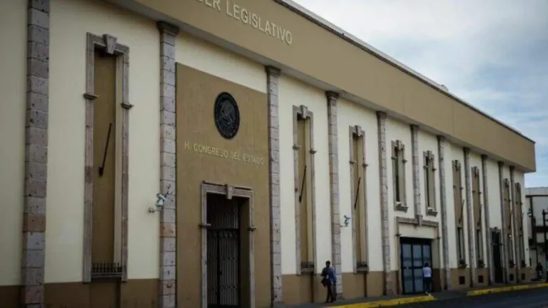 HABRÁ REGIDORES POR PLANILLAS